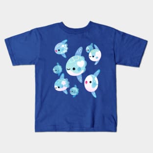 Swimming sunfish Kids T-Shirt